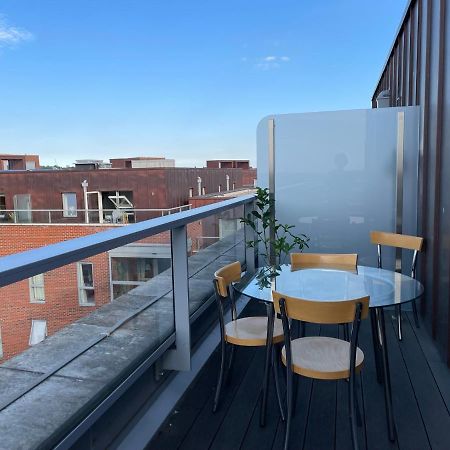Апартаменты Modern & Spacious Penthouse In North Лондон Экстерьер фото