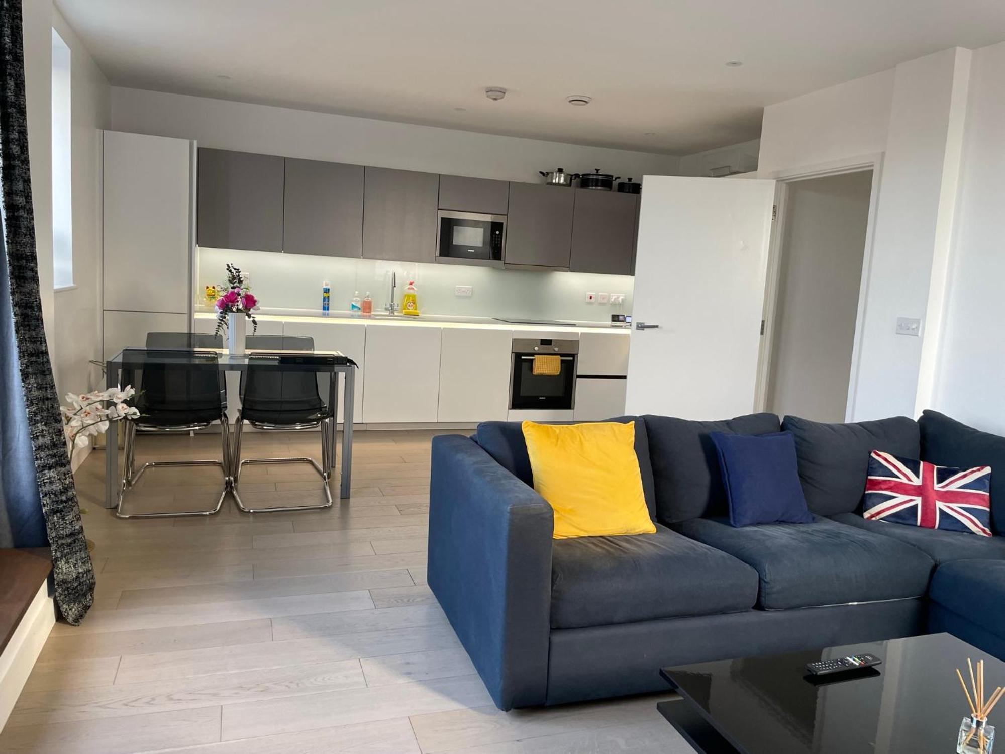 Апартаменты Modern & Spacious Penthouse In North Лондон Экстерьер фото