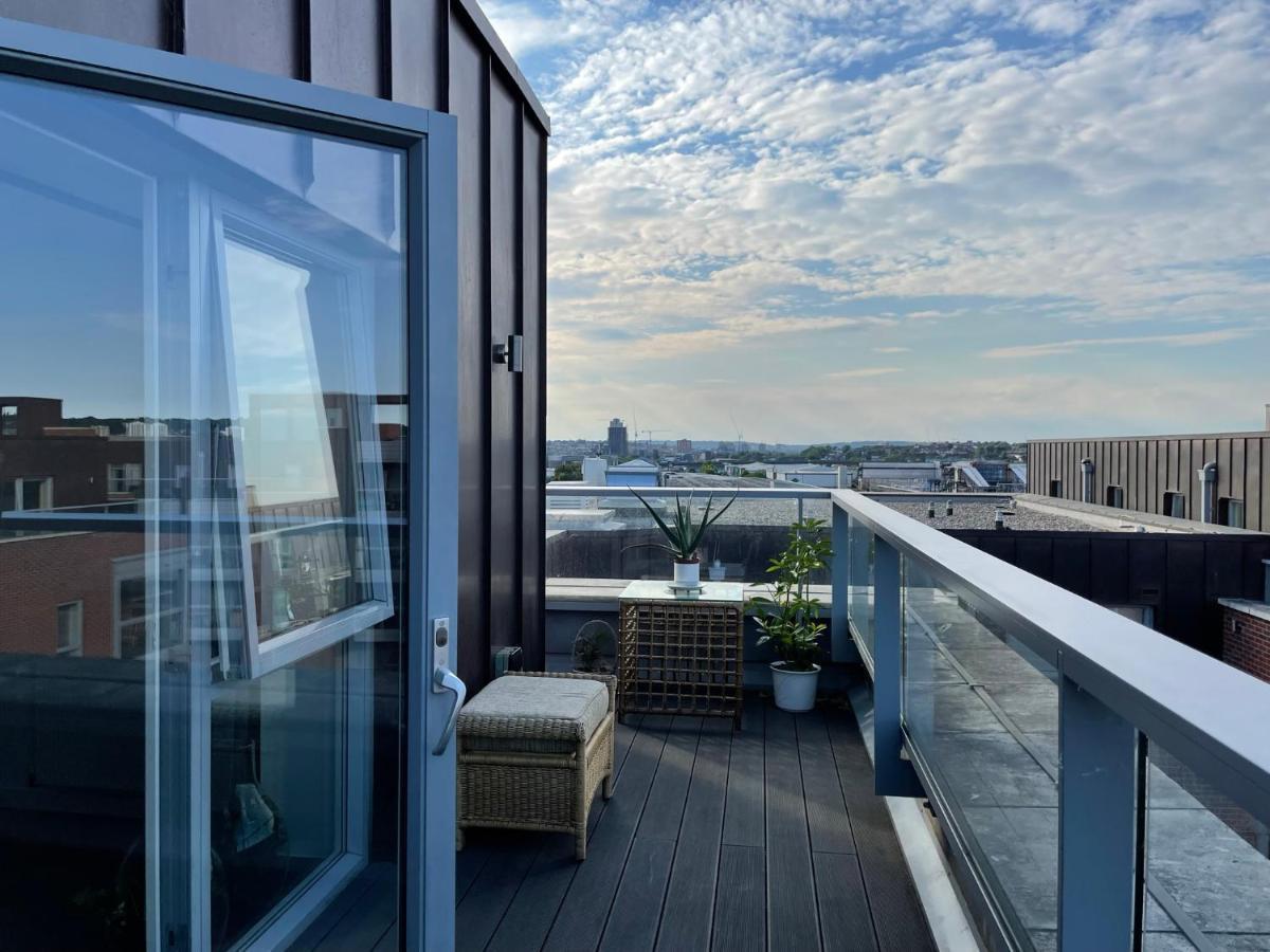 Апартаменты Modern & Spacious Penthouse In North Лондон Экстерьер фото